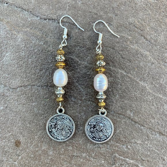 Freshwater pearl coin arabian style earrings - Picture 4 of 6